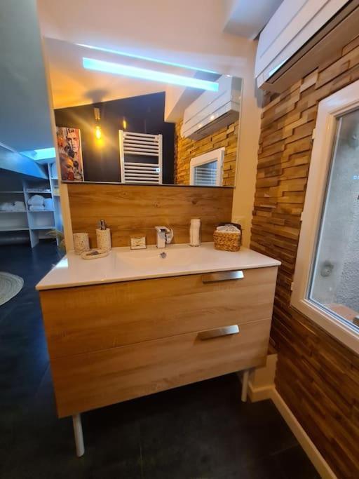 La Casa Cosy Love, Avec Jacuzzi Et Sauna Prives Palau-del-Vidre Kültér fotó